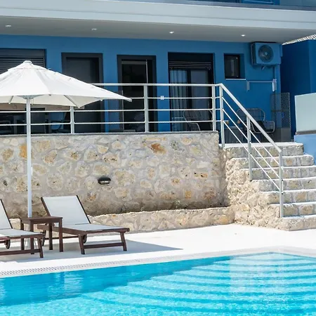 Anelia's & Lydia's Design Swimming Pool Apartamento *